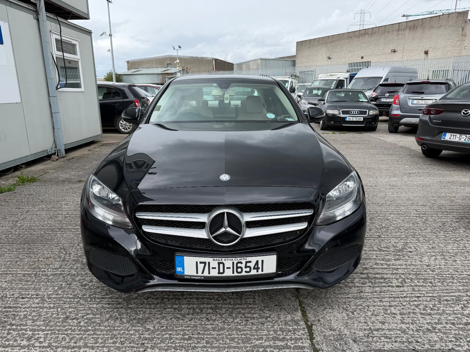 Mercedes-Benz C180d