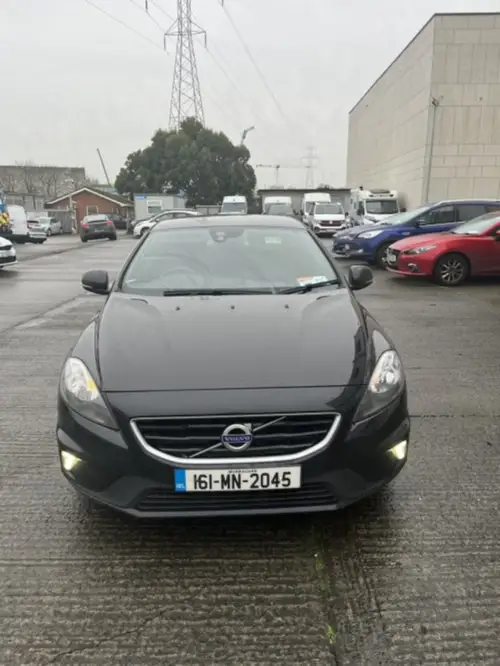 Volvo V40