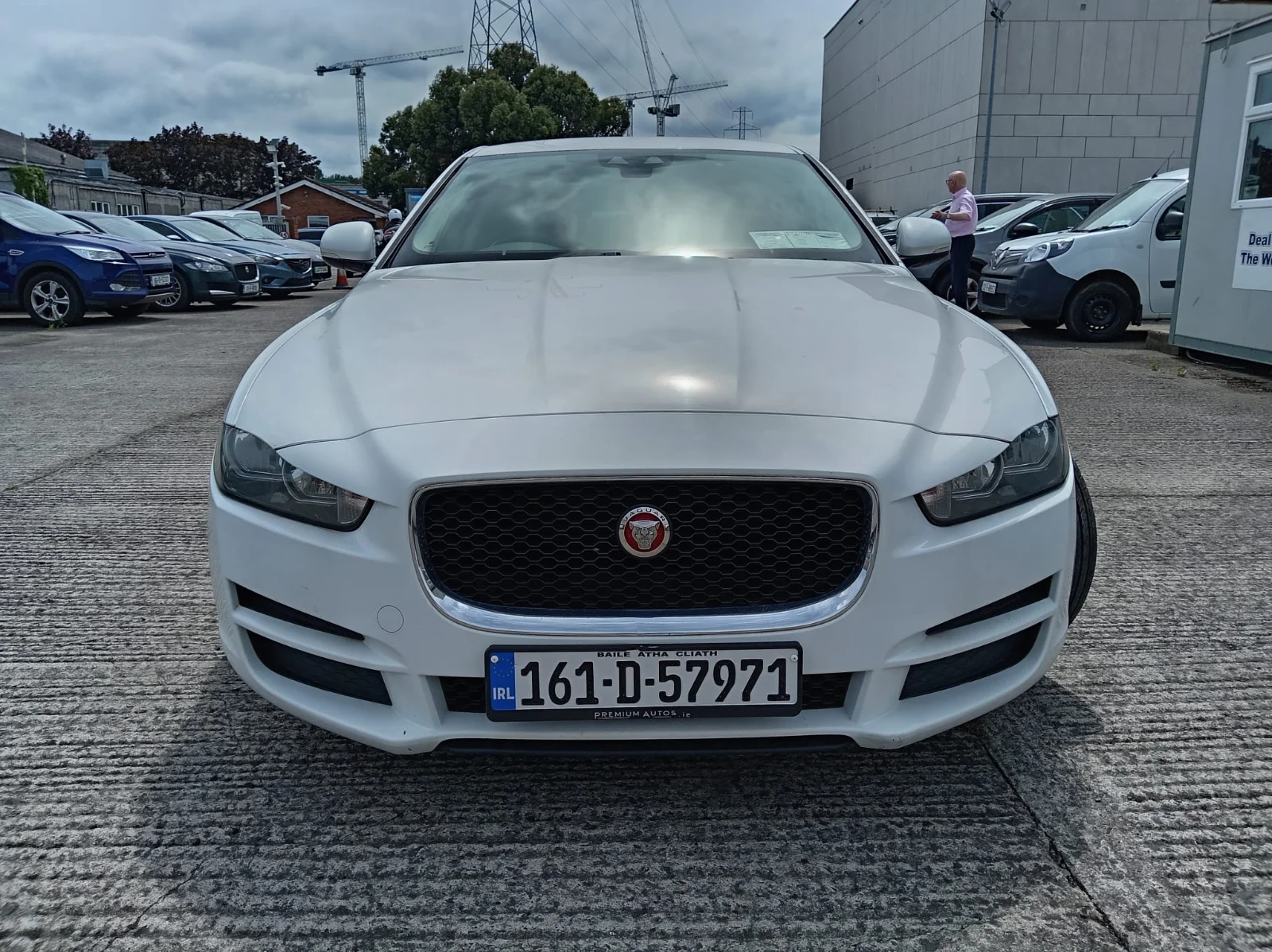 Jaguar XE
